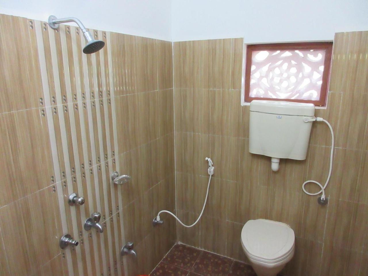 Hotel Anjali Lodge Mālvan מראה חיצוני תמונה